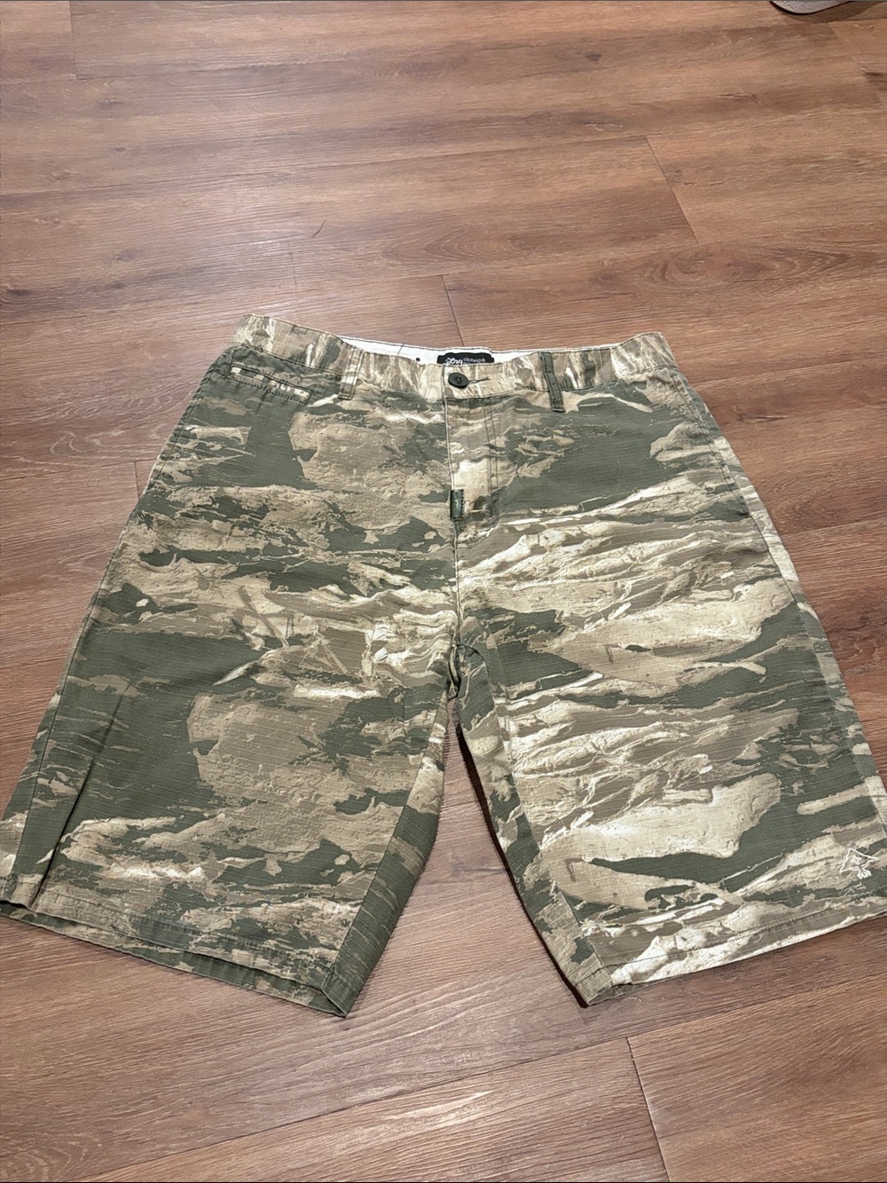 LRG brand Camouflage Shorts - size 34